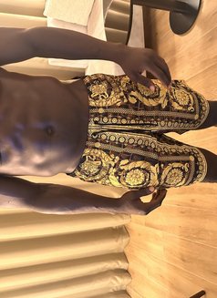 11”monsterxxxl - Male escort in Doha Photo 9 of 9