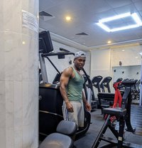 14 inches (Only ladies) - Acompañantes masculino in Sharjah