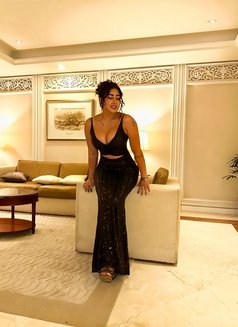 15. 6 M.Followers on Insta. Sofia Ansari - puta in New Delhi Photo 14 of 14