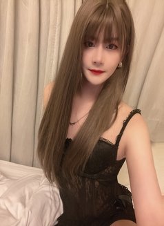 18 Cm - Transsexual escort in Shenzhen Photo 5 of 8