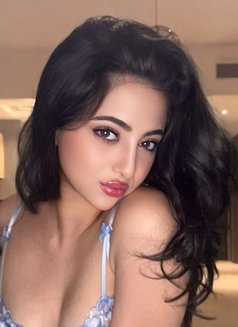 ليان (19 Years) New in Dubai - puta in Dubai Photo 4 of 7