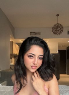 ليان (19 Years) New in Dubai - puta in Dubai Photo 6 of 7