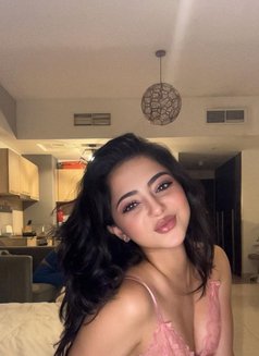 ليان (19 Years) New in Dubai - puta in Dubai Photo 7 of 7