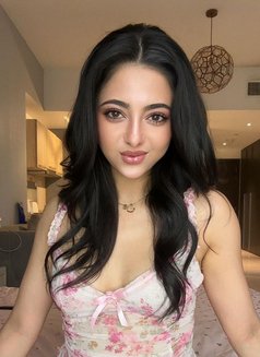 ليان (19 Years) New in Dubai - escort in Dubai Photo 7 of 8