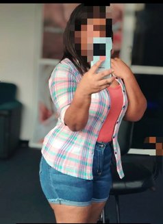 2 in 1 Full body& Body to Body Massage - masseuse in Colombo Photo 11 of 14