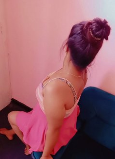 2in1Nuru&Full bodyMassage/couple massage - masseuse in Colombo Photo 14 of 16