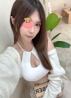20 Year Old Taiwanese Girl Seeks Sexual - escort in Kaohsiung Photo 8 of 8