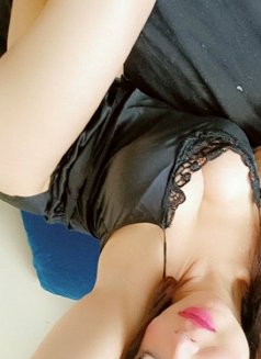 ليالي Arabic shemale 20cm - Transsexual escort agency in İstanbul Photo 10 of 11