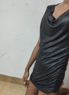 21y Dil Slave Sissy Crossdresser Dominat - Dominador masculino in Colombo Photo 4 of 5