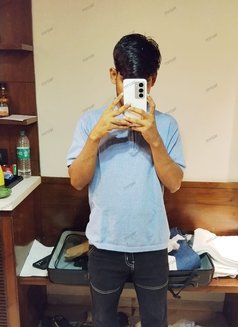 22 Teen Boy Big Dick - Acompañantes masculino in Mumbai Photo 3 of 4