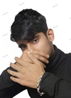 22 Teen Boy Big Dick - Acompañantes masculino in Mumbai Photo 4 of 4