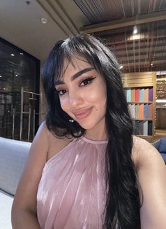 22yo - first time companion in Phuket - companion in Phuket Photo 2 of 5