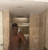 23cm Bbc - Acompañantes masculino in Abuja