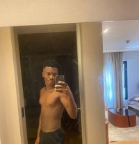 23cm Bbc - Male escort in Nairobi