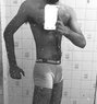 24 Years Guy for Gay Service - Acompañantes masculino in Colombo Photo 1 of 2