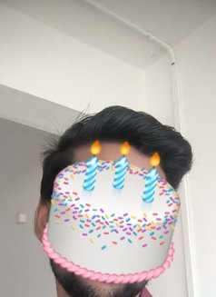 24 Years Younger Boy Offers Companies - Male adult performer in Chennai Photo 4 of 4