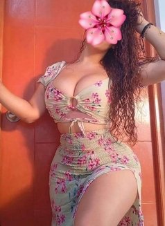 Rs25.000/ Hot private,escort & foreign - escort in Colombo Photo 7 of 13