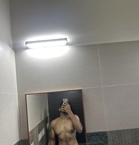 29 Age Boy Providing Service - Acompañantes masculino in Dubai