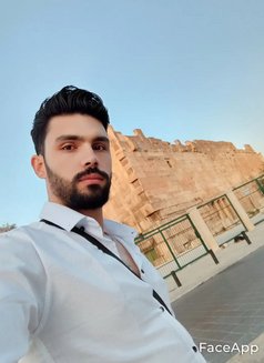 2Top MASTER - Acompañantes masculino in Beirut Photo 6 of 6