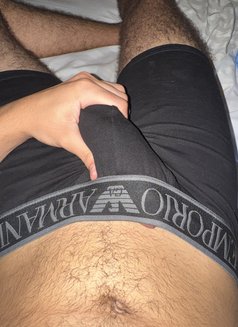 2tops Bi - Male escort in Dubai Photo 3 of 3