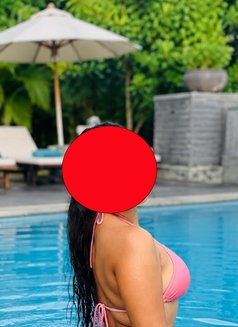 University Girls 19y,22y,27y & CAM - puta in Colombo Photo 4 of 13
