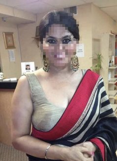 30 Age Plus Divorced - escort in Mumbai Photo 4 of 6