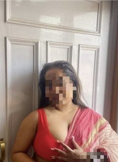30 Age Plus Divorced - escort in Mumbai Photo 6 of 6