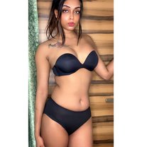 34 - +7 SHEMALE RUHI PAUL( BIG DICK) - Transsexual escort in New Delhi