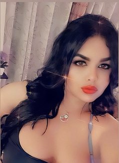 3asoula - Transsexual escort in Beirut Photo 1 of 13