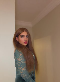3noody 🇱🇧🇰🇼 دلوعة - Transsexual escort in Jeddah Photo 5 of 7