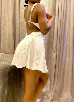 3somes & Lesshows - Agencia de putas in Kampala Photo 17 of 21