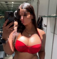 4 Lakhs Follower on Insta. Real Meet - escort in Mumbai Photo 1 of 19