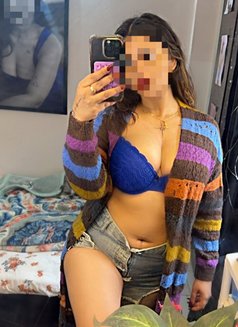 4 Lakhs Followers on Insta. Real Meet - escort in Mumbai Photo 5 of 10