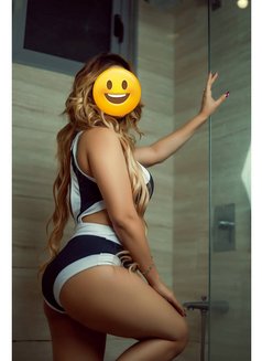 Independent insta celebrity.real meet - escort in Mumbai Photo 3 of 14
