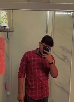 40 Mins 1 Round Best Callboy Delhi Ncr - Male escort in New Delhi Photo 1 of 1