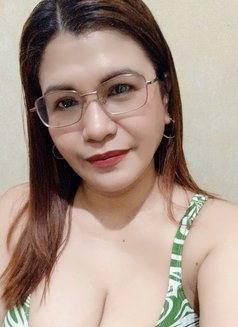 Curvy Sexy Milf/C0ntents/Camsh0w - puta in Manila Photo 20 of 23