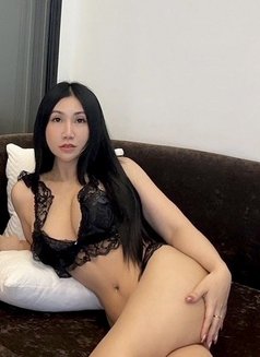 4500 Baht 2 Hours 2 Shots - puta in Pattaya Photo 7 of 12