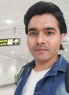 5 H4 H84 J - Male escort in New Delhi Photo 2 of 2
