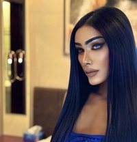 Kylie Ladyboy 🇹🇭 BOTH Bigcock - Acompañantes transexual in Al Manama Photo 1 of 7