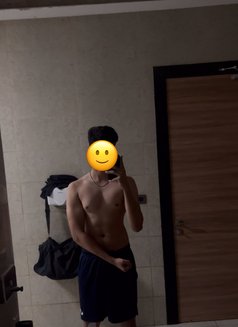 6’3ft Bodybuilder (Only for Females) - Male escort in New Delhi Photo 2 of 4