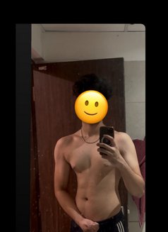 6’3ft Tall Bodybuilder(only for Females) - Acompañantes masculino in New Delhi Photo 6 of 6
