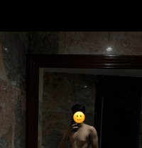 6’4ft Tall and Muscular - Acompañantes masculino in New Delhi
