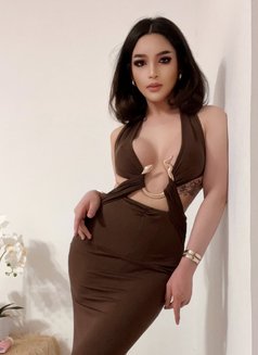 69VIP,both,top,bottom - Acompañantes transexual in Al Manama Photo 15 of 15