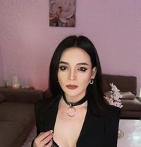 69VVIP,both,TOP,bottom - Acompañantes transexual in Al Manama Photo 10 of 25