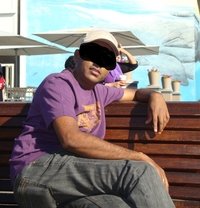 Her Private Moment – A Luxury Experience - Acompañantes masculino in Colombo Photo 3 of 12