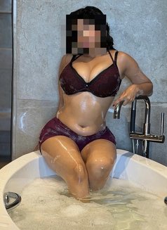 765k FOLLOWER ON INSTA INDEPENDENT INCAL - escort in Bangalore Photo 14 of 15