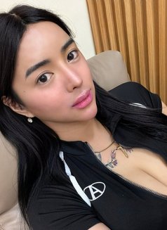 7inc FUNCTIONAL DICK ! LIMITED DAYS ONLY - Transsexual escort in Manila Photo 1 of 8