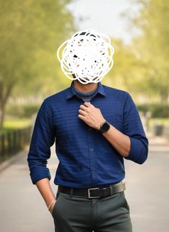 Licking and squirting with Mr. Akash - masseur in Kolkata Photo 2 of 15