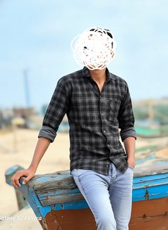 Licking and squirting with Mr. Akash - masseur in Kolkata Photo 3 of 15