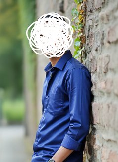 Licking and squirting with Mr. Akash - masseur in Kolkata Photo 10 of 15